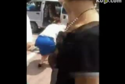 女人脱衣服的视频,女性脱衣视频背后的故事